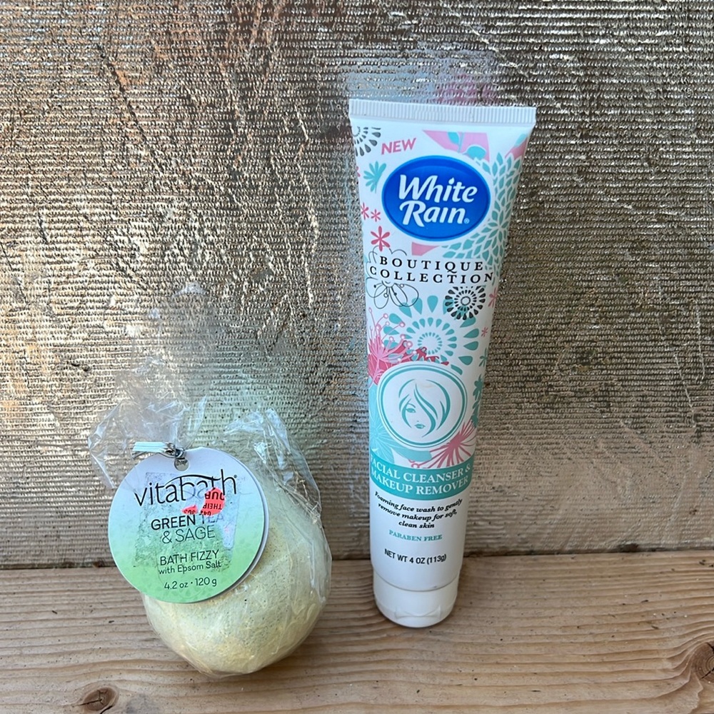 White Rain Facial Cleanser/Makeup Remover & Vitabath Green Tea/Sage Bathbomb
